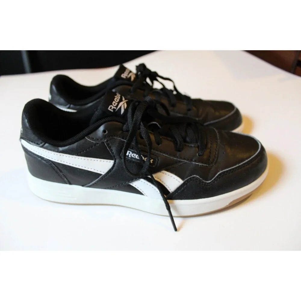 Reebok Court Advance Sneakers Black and White Mens Size 5 Womens 6.5
